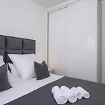 Luxurious Apartment-copacabana Only 100 M Apartmán
